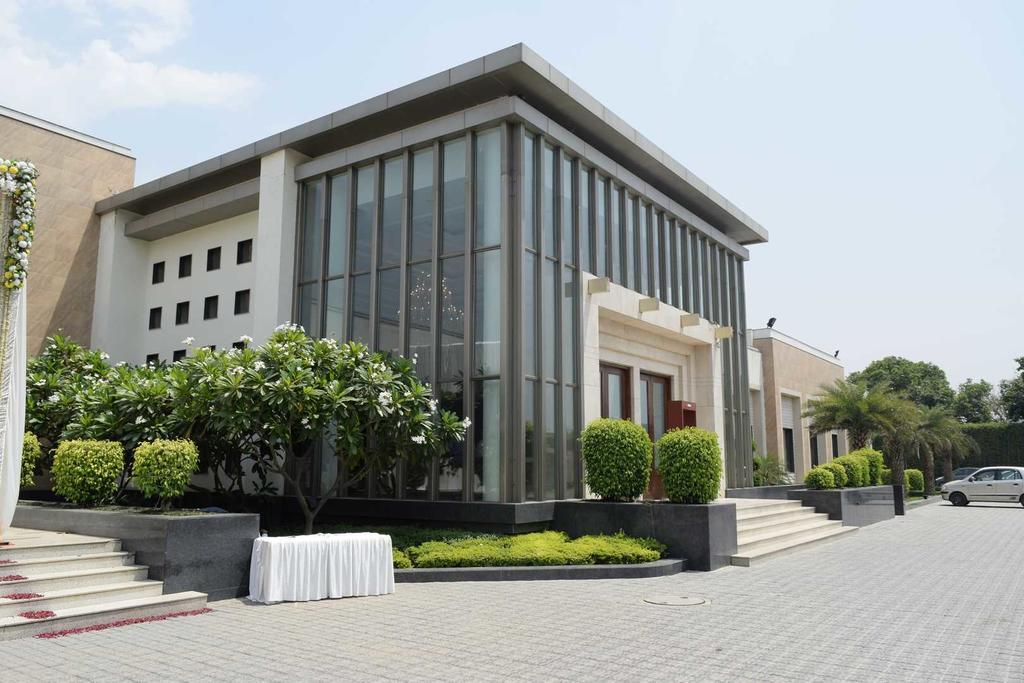Calista Resort Delhi  Exterior photo