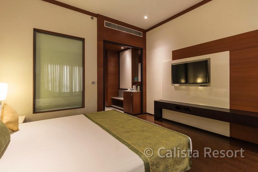 Calista Resort Delhi  Exterior photo